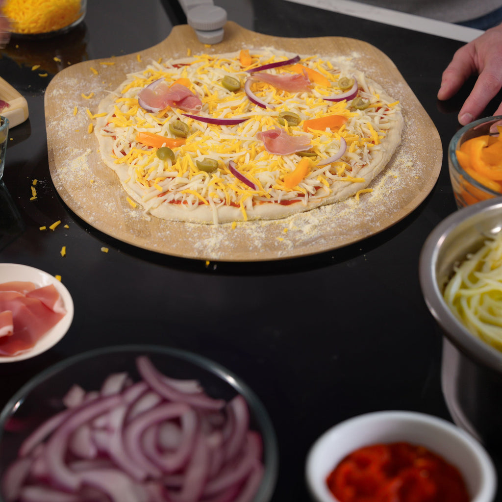 Bamboo Pizza Peel with Folding Handle, 12x14-Inch