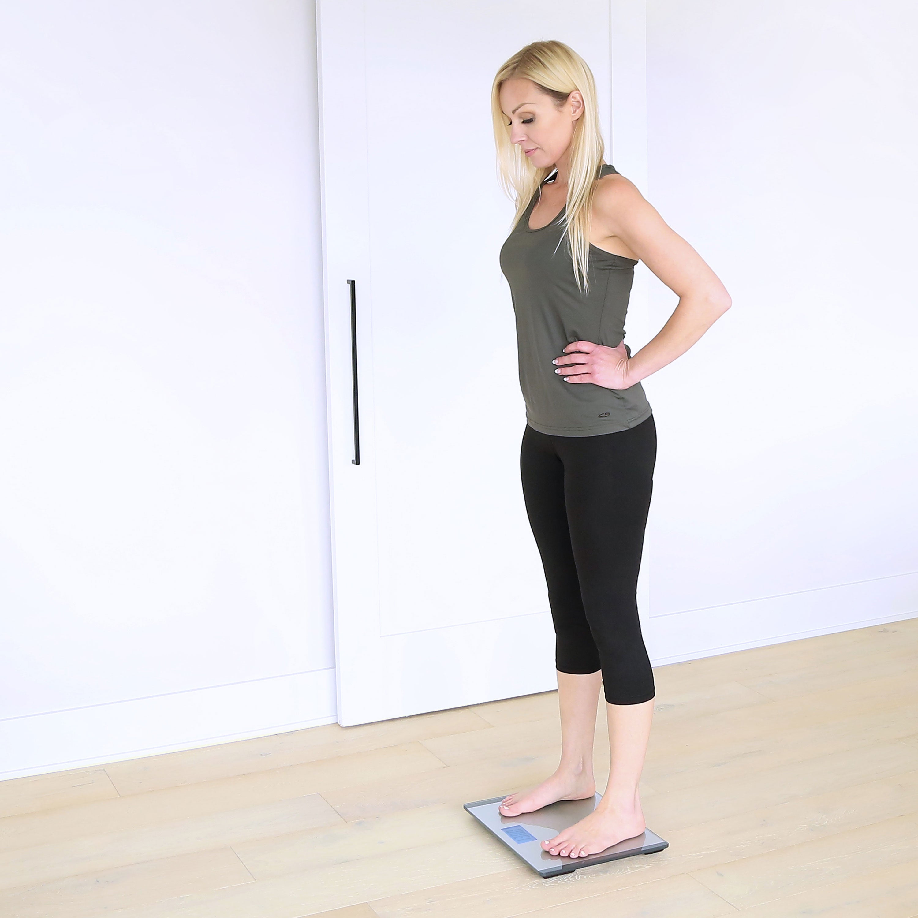 Escali Wide Body Platform Glass Digital Scale