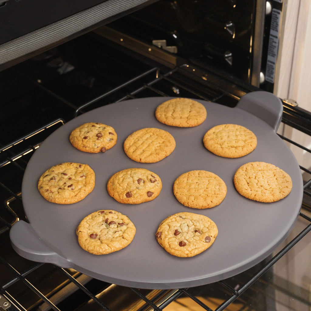 Glazed Round Pizza Stone with Handles, 13-Inch, Grey