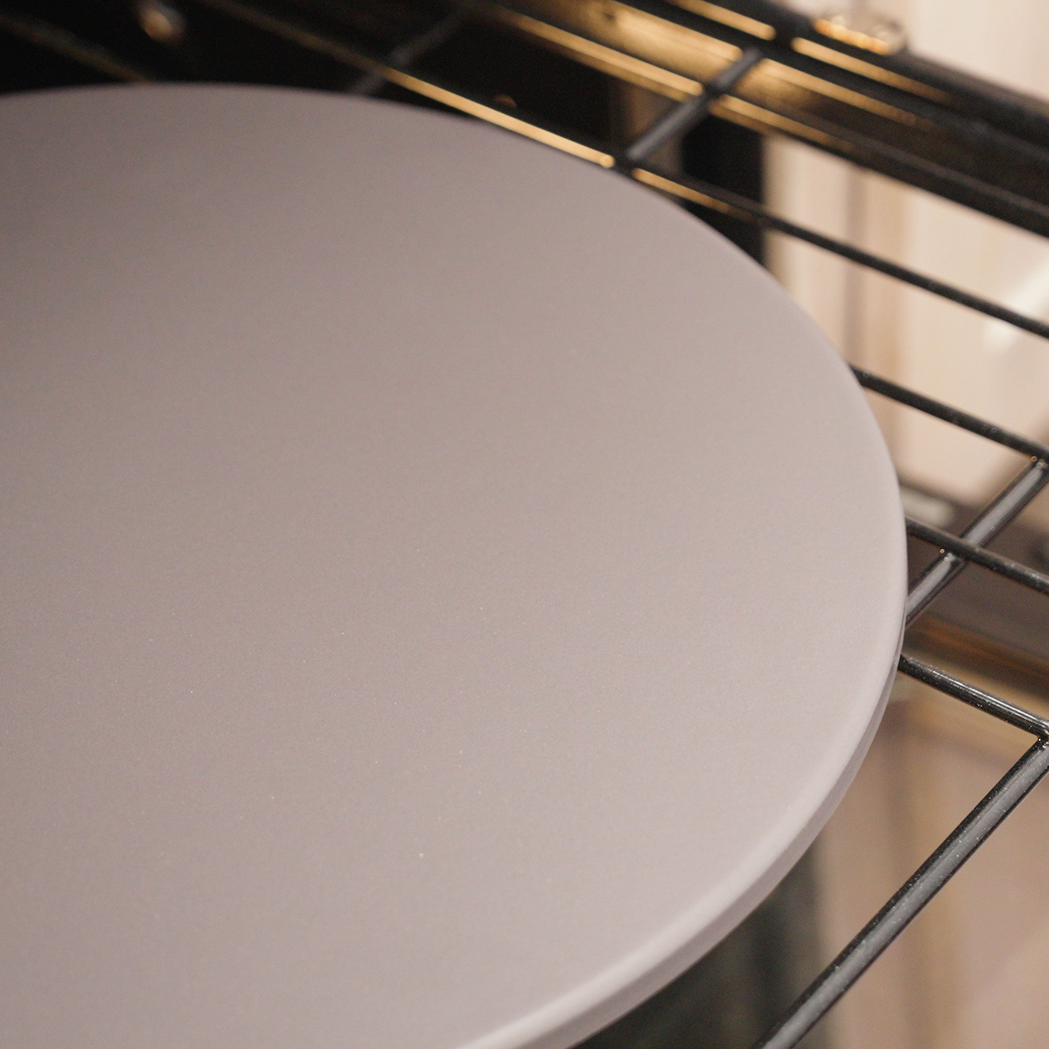 Glazed Round Pizza Stone, 16-Inch, Grey