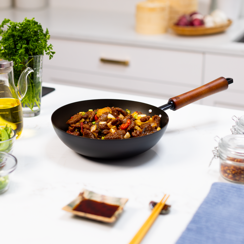 Classic Series 9.5-Inch Carbon Steel Preseasoned Stir Fry Pan