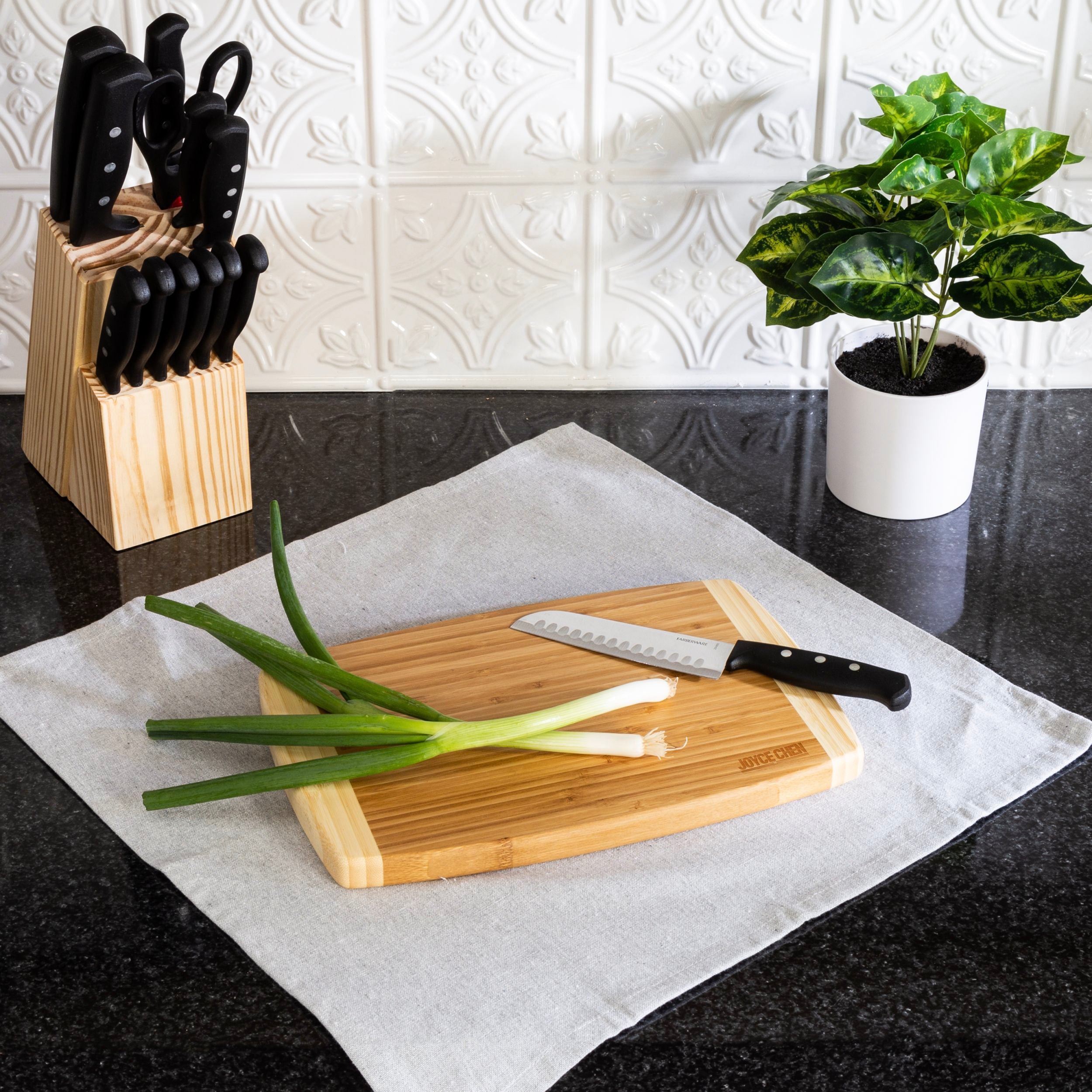 Scissor and Cutting Board Set, 2 piece