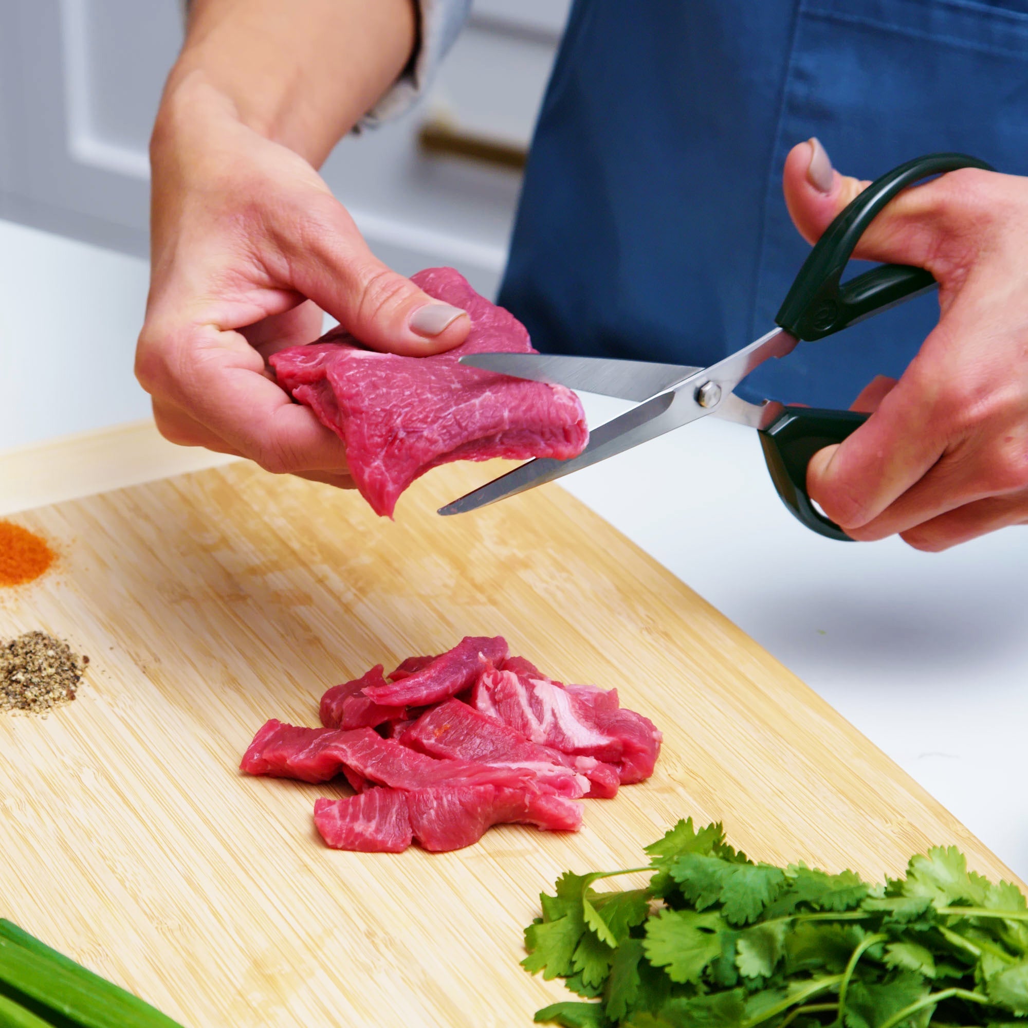 Deluxe Unlimited Kitchen Scissors, 8" - Dark Olive